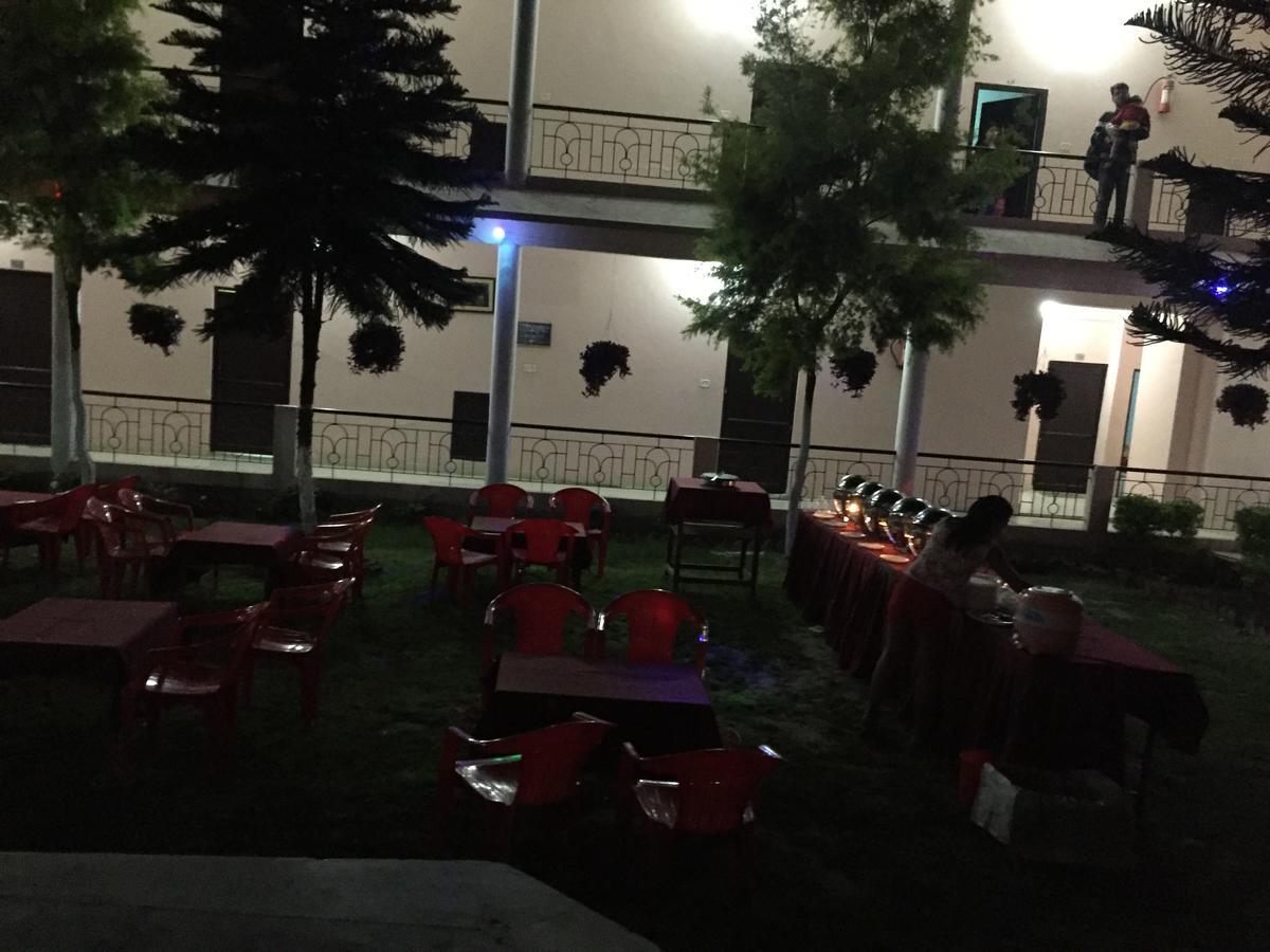 Greenwood Hotel Bhīm Tāl Zewnętrze zdjęcie